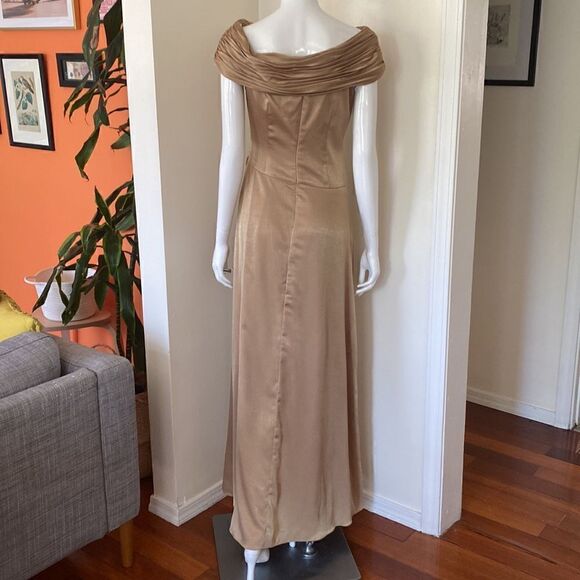 David's Bridal Bronze Off Shoulder Maxi Dress Size 6 - Picture 6 of 12